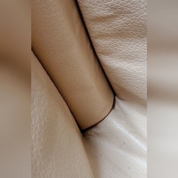 LOUIS VUITTON TOILETRY 26 COSMETIC BAG - Picture 14 of 16